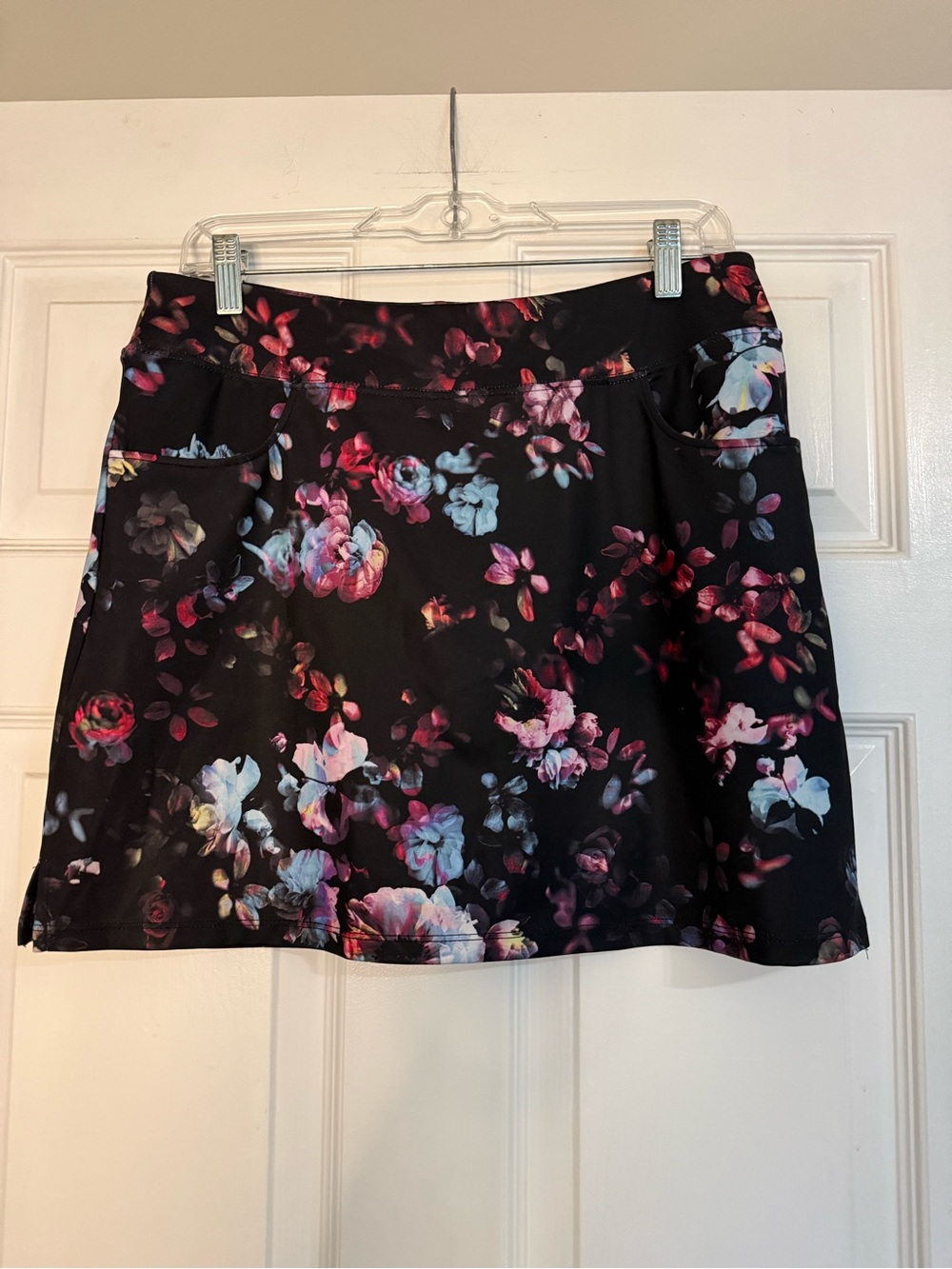 Ryandrew Black Floral A-Line Skirt - Women's